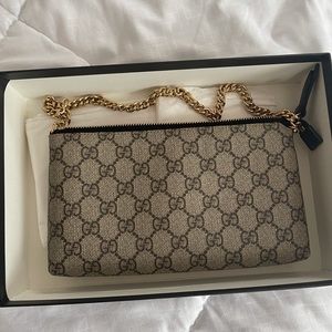 Gucci wristlet bag. Used. Great condition.